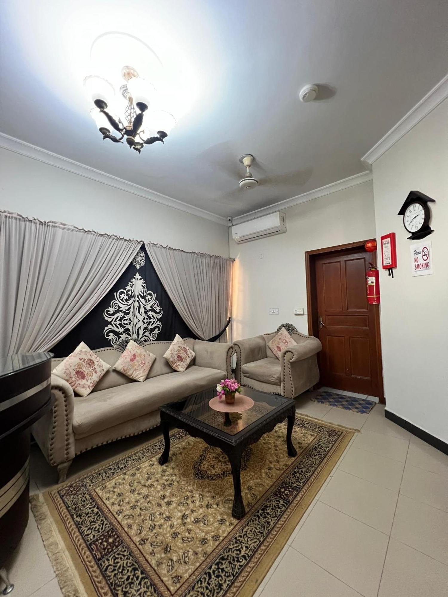 Park View Residency Otel İslamabad Dış mekan fotoğraf